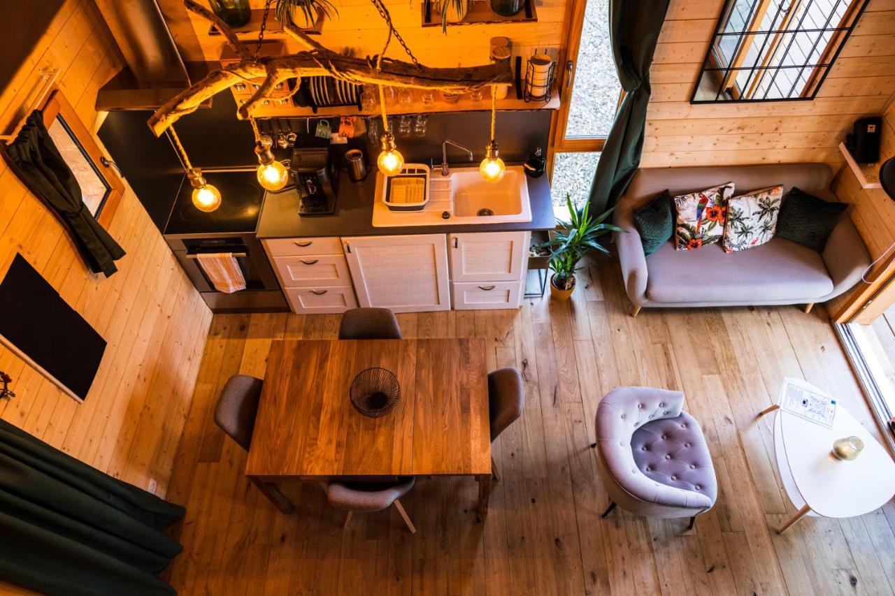 Charmante Cabane Dans Les Arbres Avec Jacuzzi Et Sauna Boismorand المظهر الخارجي الصورة