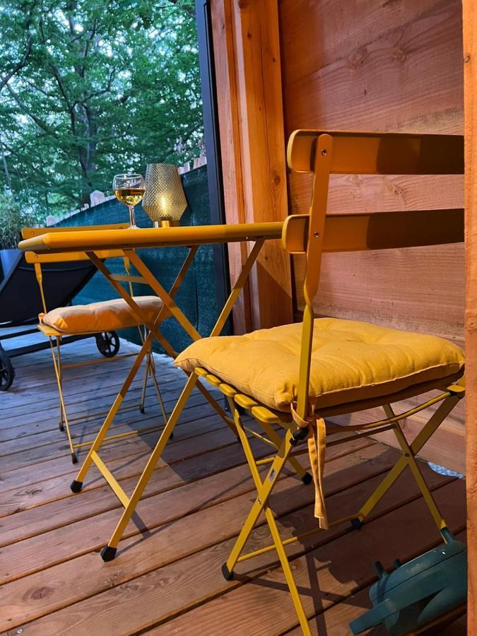 Charmante Cabane Dans Les Arbres Avec Jacuzzi Et Sauna Boismorand المظهر الخارجي الصورة