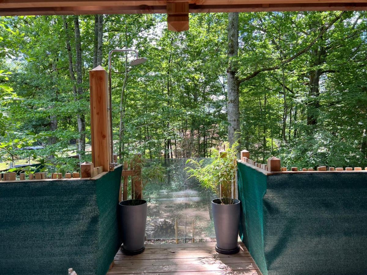 Charmante Cabane Dans Les Arbres Avec Jacuzzi Et Sauna Boismorand المظهر الخارجي الصورة